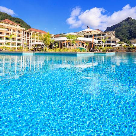 Savoy Seychelles Resort & Spa Бо-Валлон Экстерьер фото The pool at the InterContinental Resort Fiji