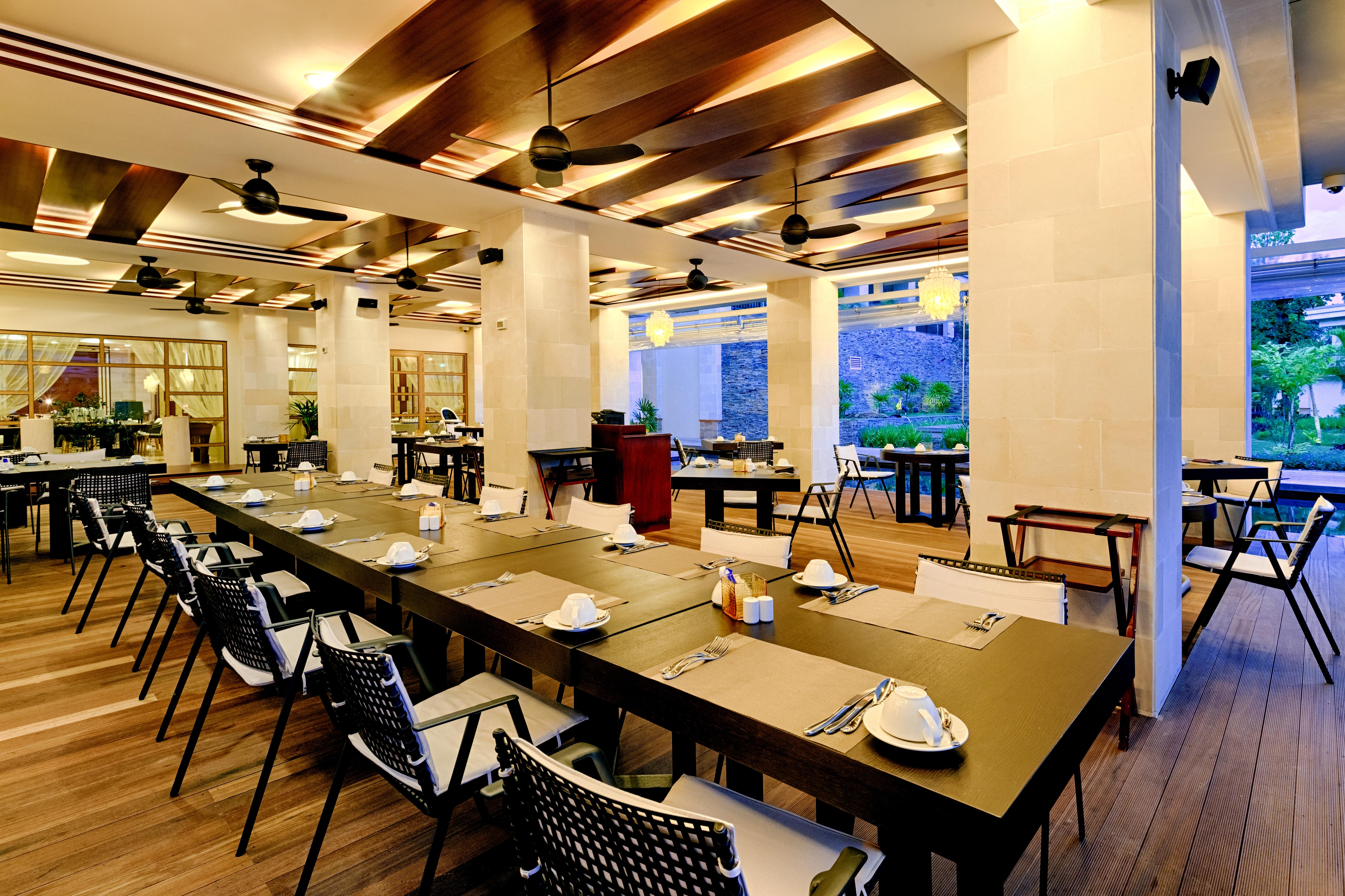 Savoy Seychelles Resort & Spa Бо-Валлон Экстерьер фото The interior of the restaurant
